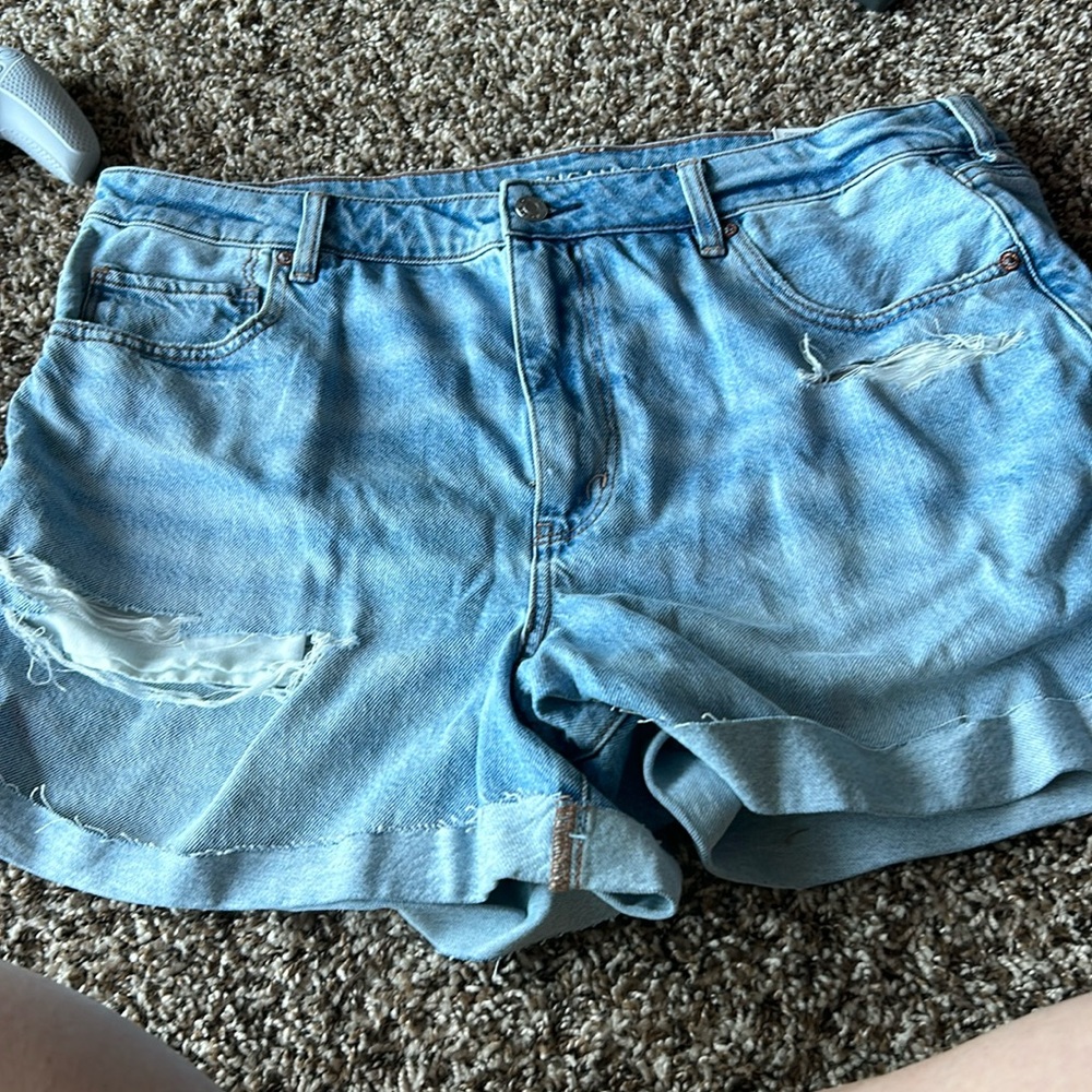 Mom Jean shorts